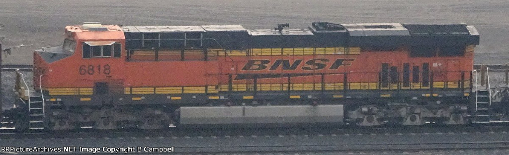 BNSF 6818